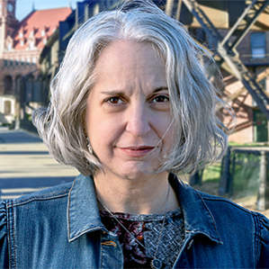 Tracey  Gendron