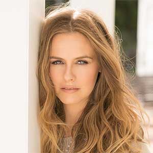 Alicia  Silverstone